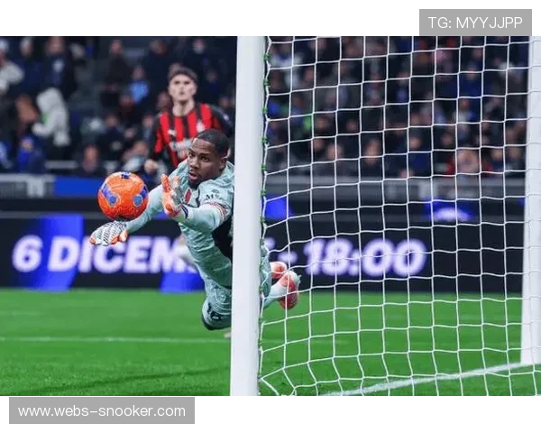 迈尼昂扑出恰尔汗奥卢点球,米兰德比胜负手诞生一刻 迈尼昂扑出恰尔汗奥卢点球,米兰德比胜负手诞生一刻